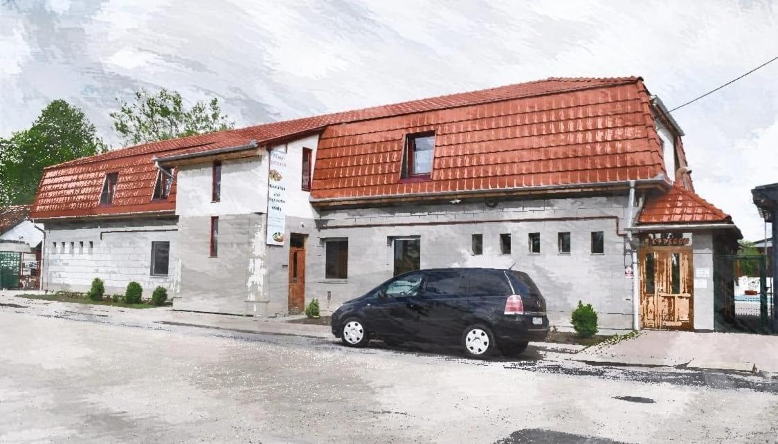 Fuerdo Panzio Bed & Breakfast Karcag Dış mekan fotoğraf